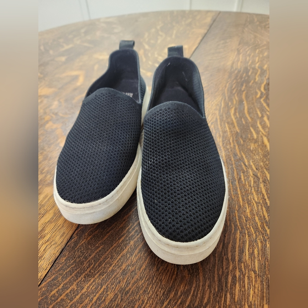 Eileen Fisher Slip on sneakers women’s 10